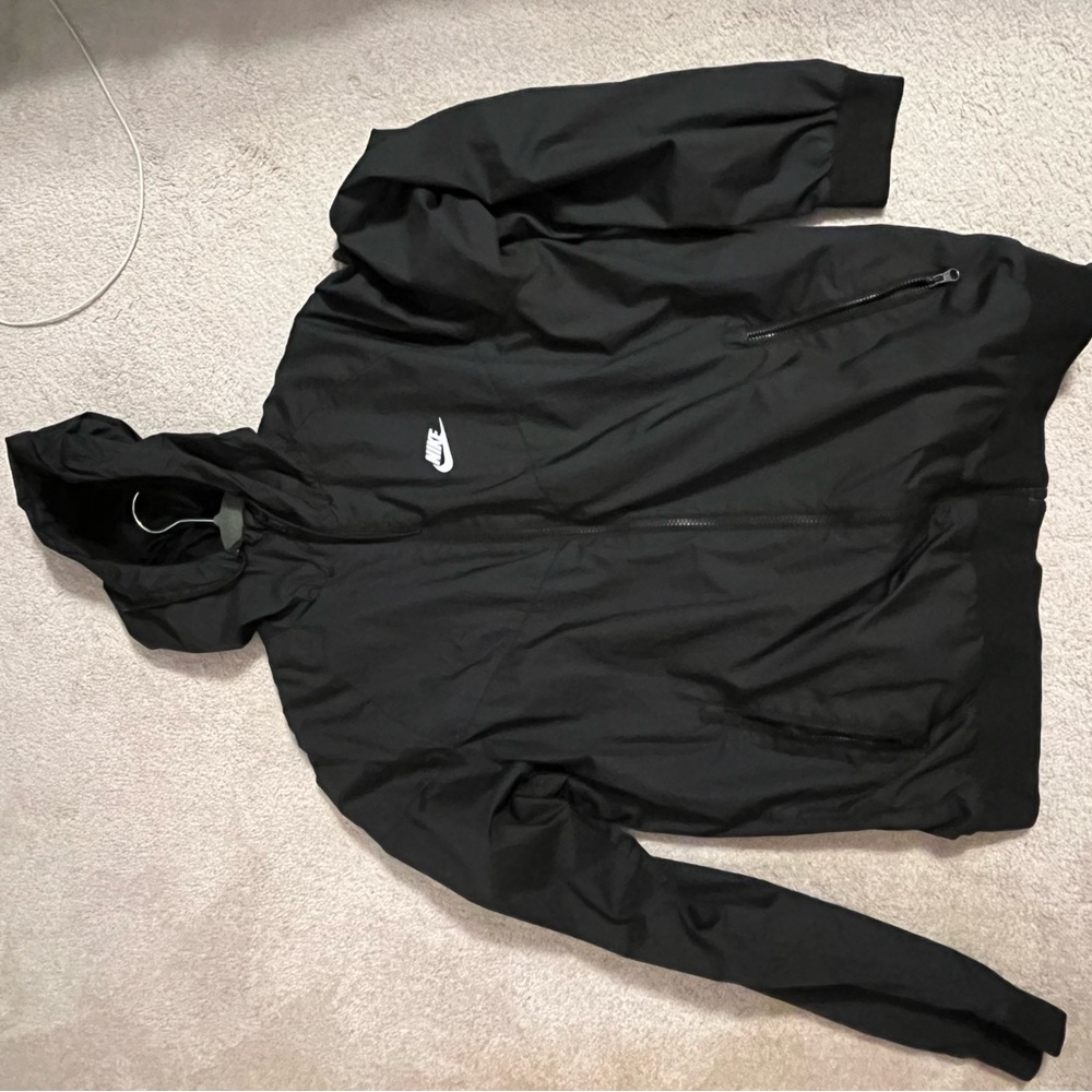 Nike windbreaker